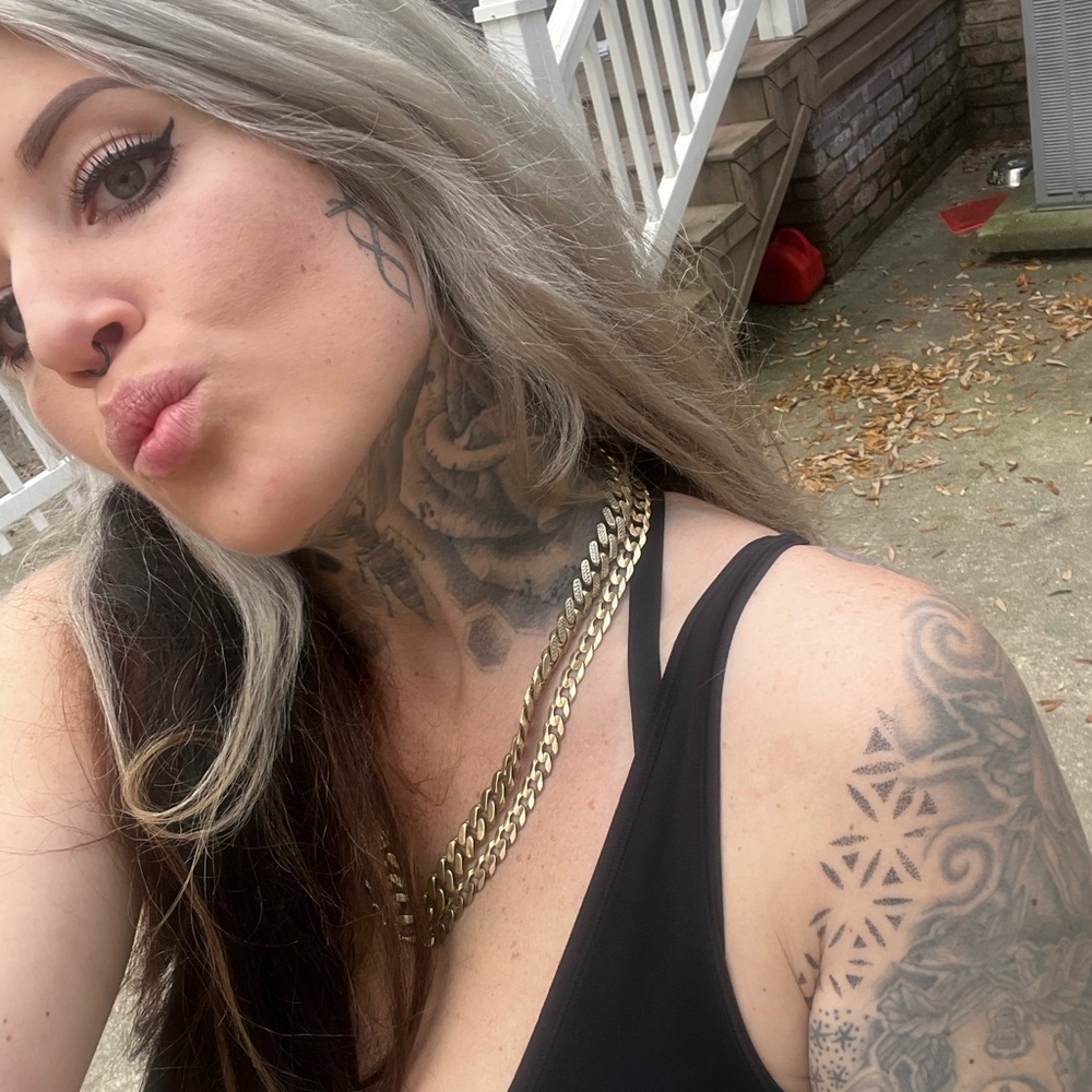 Meet your Posher, Amber